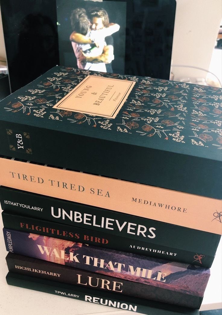 THEHLWORLD tweet media