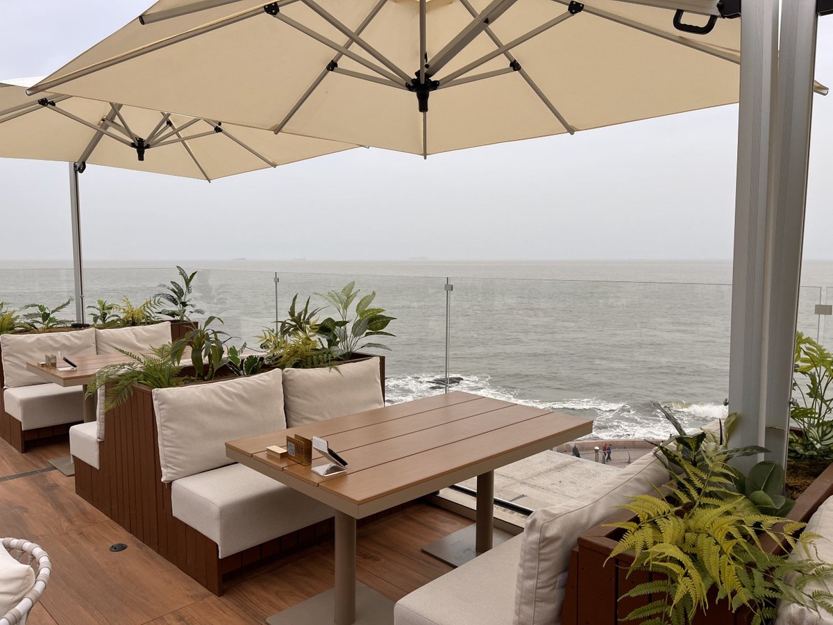 mahooz alam tweet media