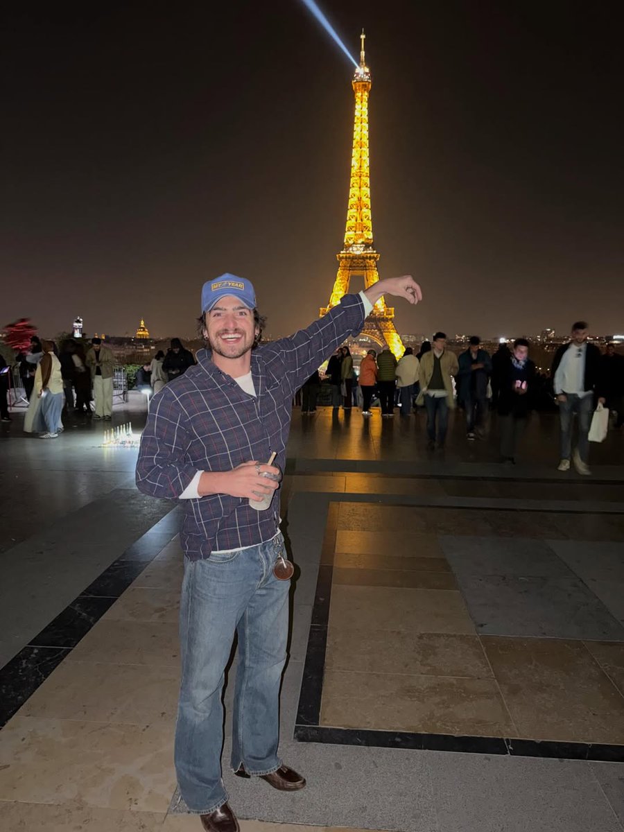 BooneAccess's tweet image. You rode in like a rock 'n' roll *king*

 - Benson Boone via instagram update!