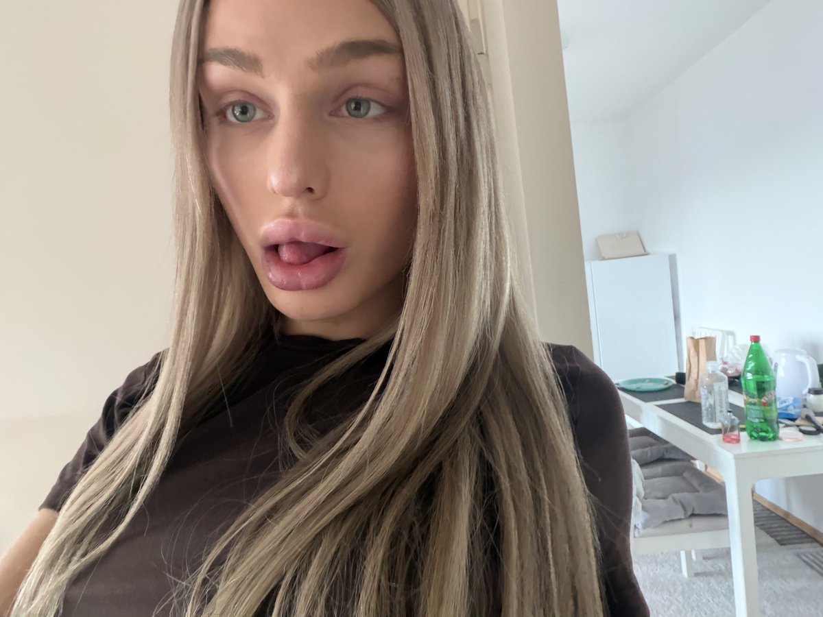 Smannua's tweet photo. Hi dear,I am liked my face no makeup #trans #trap #babyface #tranny #Cute #bigboobs #altgirl #animegirl #sexy #FYP https://t.co/EuGjsBVc8V