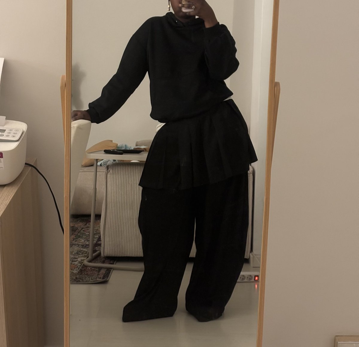 bibi saw kim jongin!! tweet media