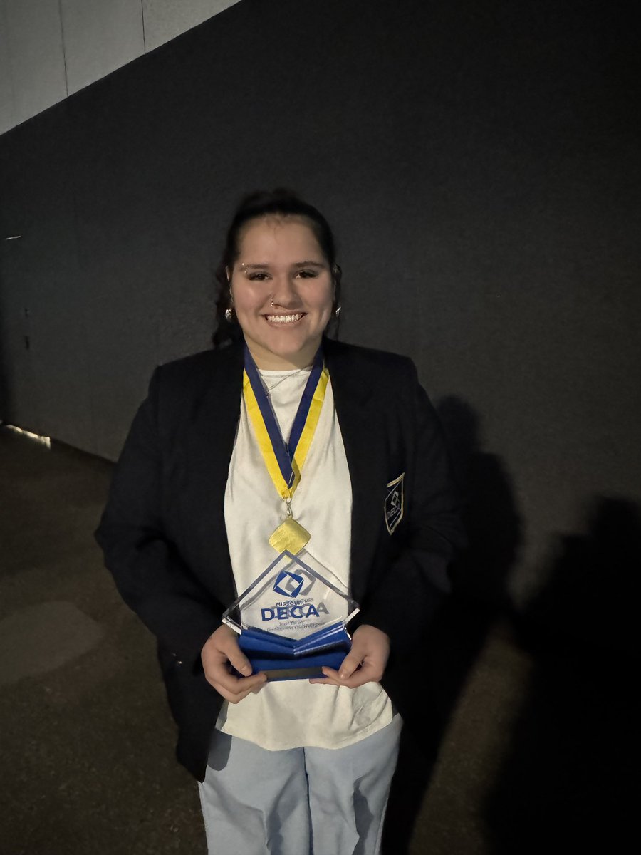 scccdeca's tweet photo. Congratulations to Allyson for placing 3rd in the Community Awareness project management event! 👏👏👏 https://t.co/jot5UwcwbA
