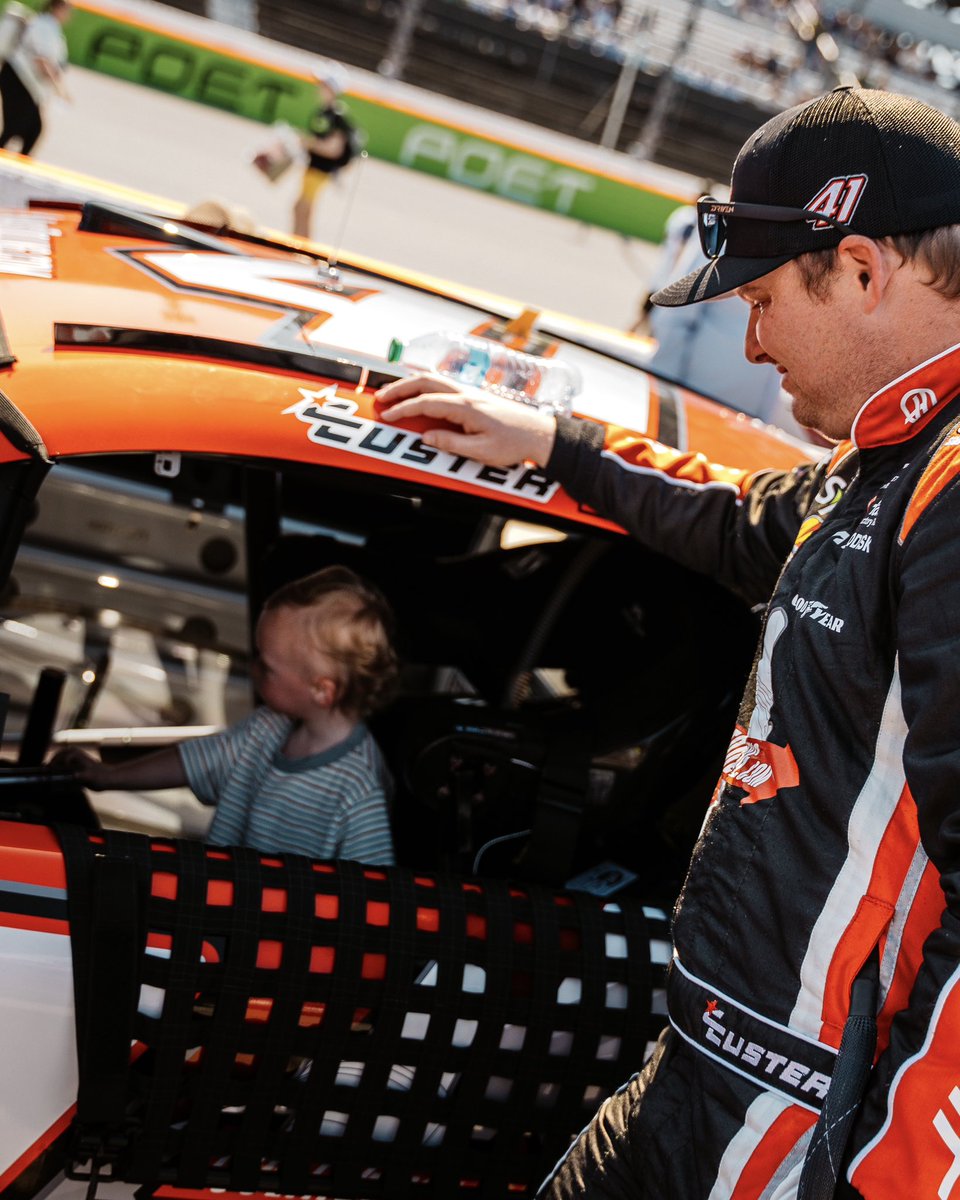 Cole Custer tweet media