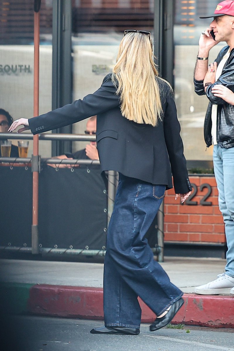 juIia ❦ ﾒ𝟶 tweet media