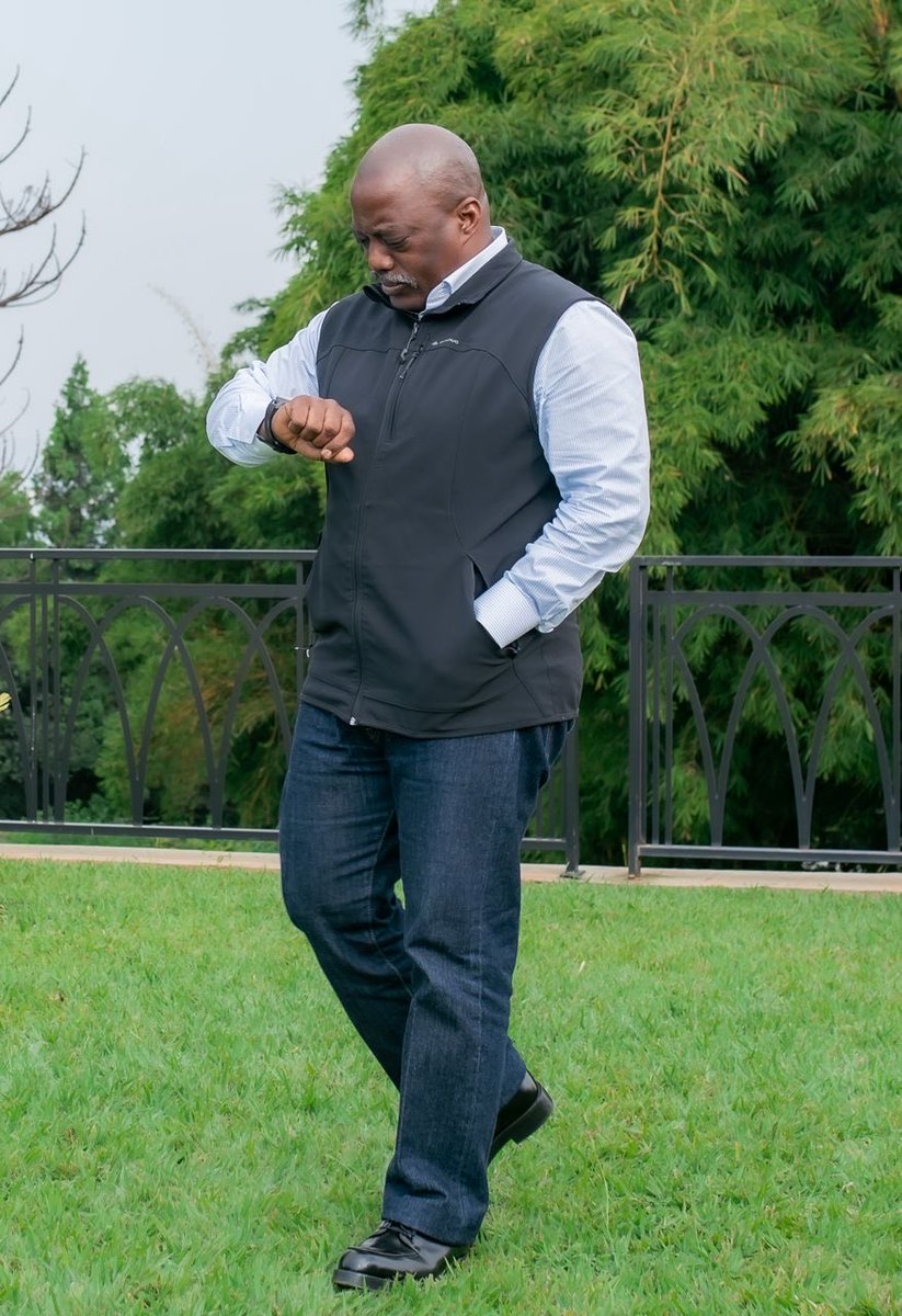 wembi_steve's tweet photo. #RDC: Joseph Kabila accuse le pouvoir en place de manquer de vision et de « fouler aux pieds » la Constitution.
Il appelle non pas à modifier les textes, mais à transformer en profondeur le système politique congolais. https://t.co/vJdwQ75u3d