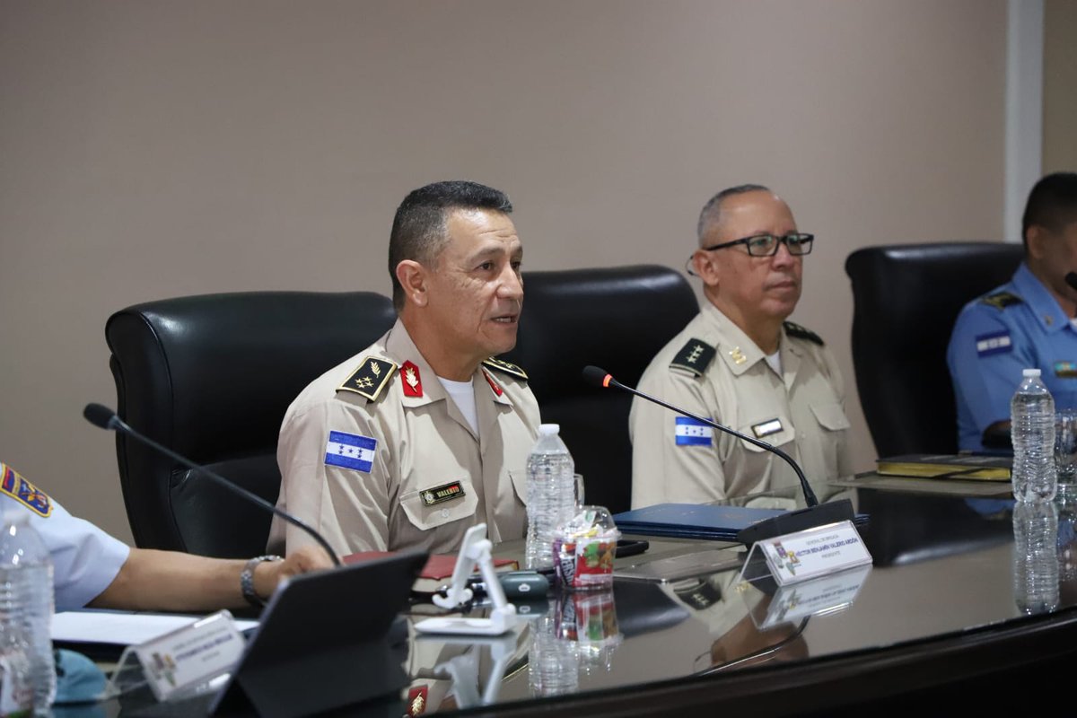 Fuerzas Armadas de Honduras tweet media