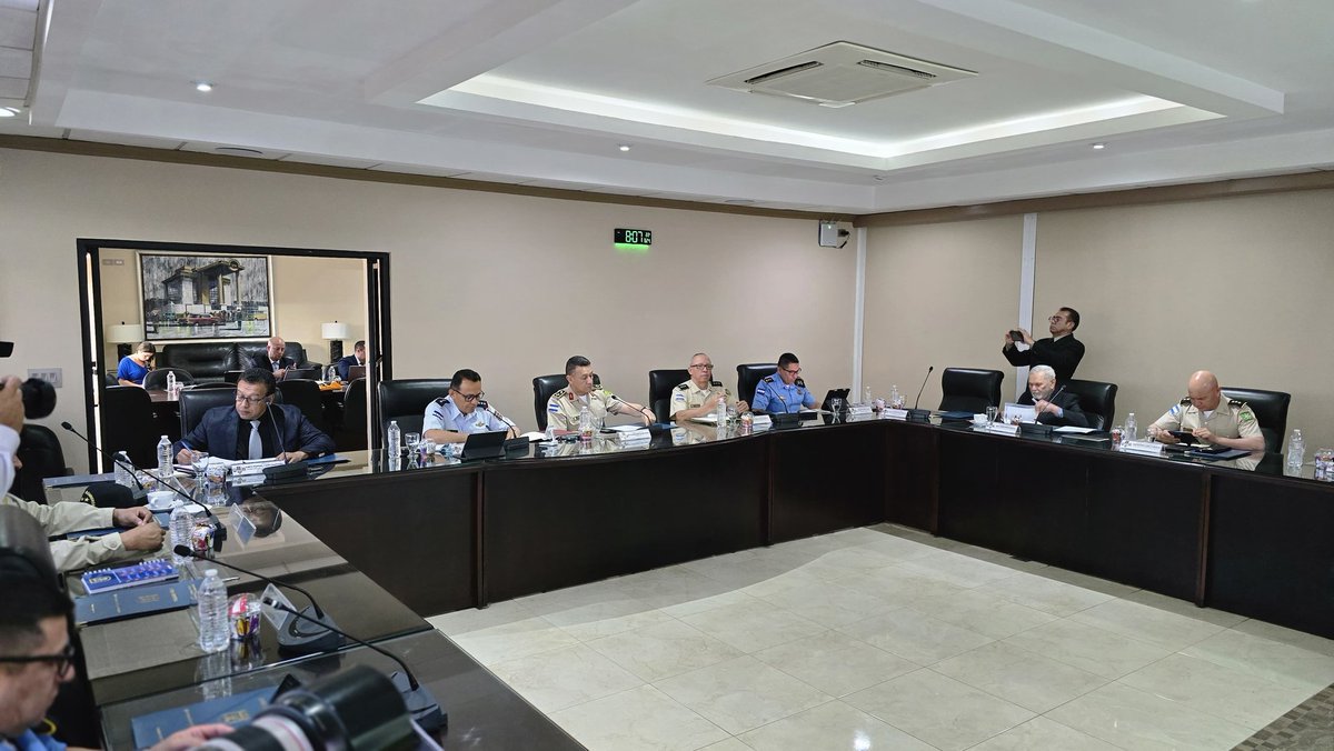 Fuerzas Armadas de Honduras tweet media