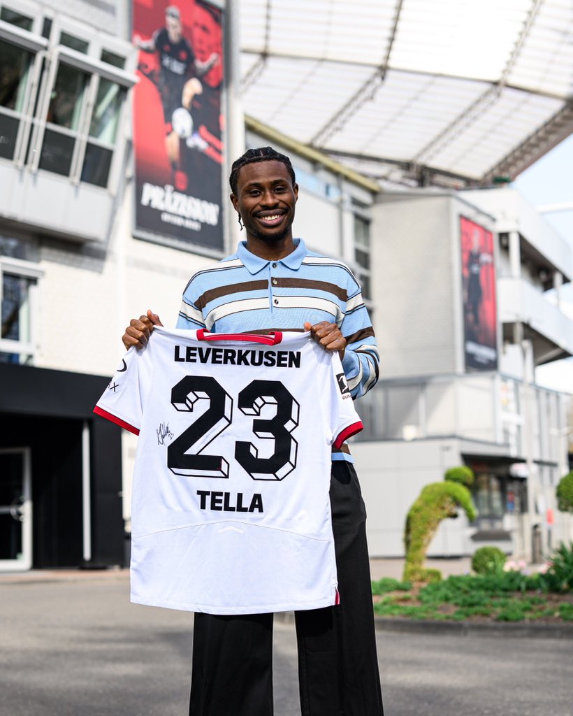 FansTribeHQ's tweet photo. 🇳🇬✍🏽🔴 Nathan Tella new long-term deal 🤝 Bayer Leverkusen until 2031
#tella #nathantella #bayerleverkusen https://t.co/W9OcSIIcPV