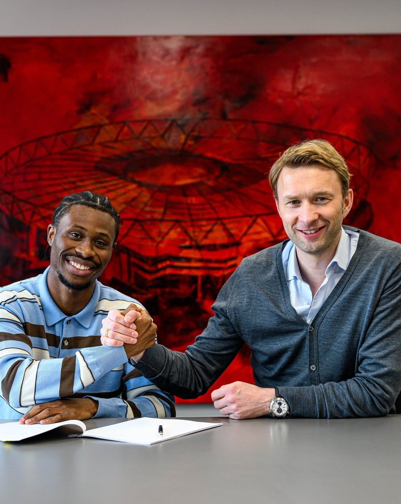 FansTribeHQ's tweet photo. 🇳🇬✍🏽🔴 Nathan Tella new long-term deal 🤝 Bayer Leverkusen until 2031
#tella #nathantella #bayerleverkusen https://t.co/W9OcSIIcPV