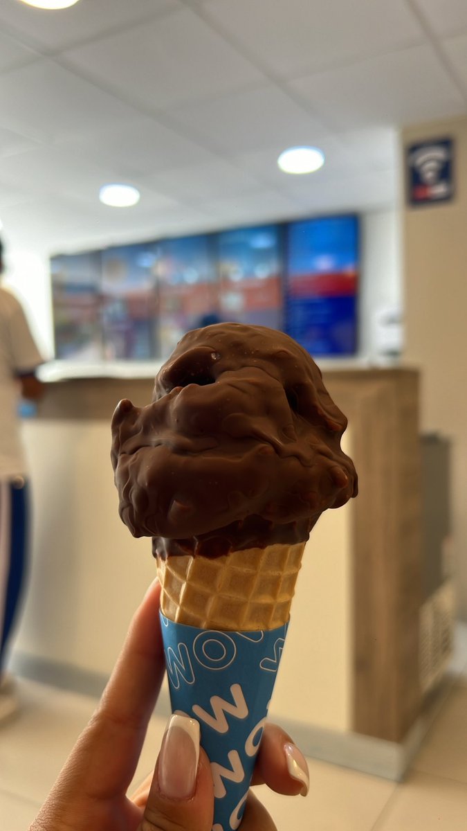 Smiler(: tweet media