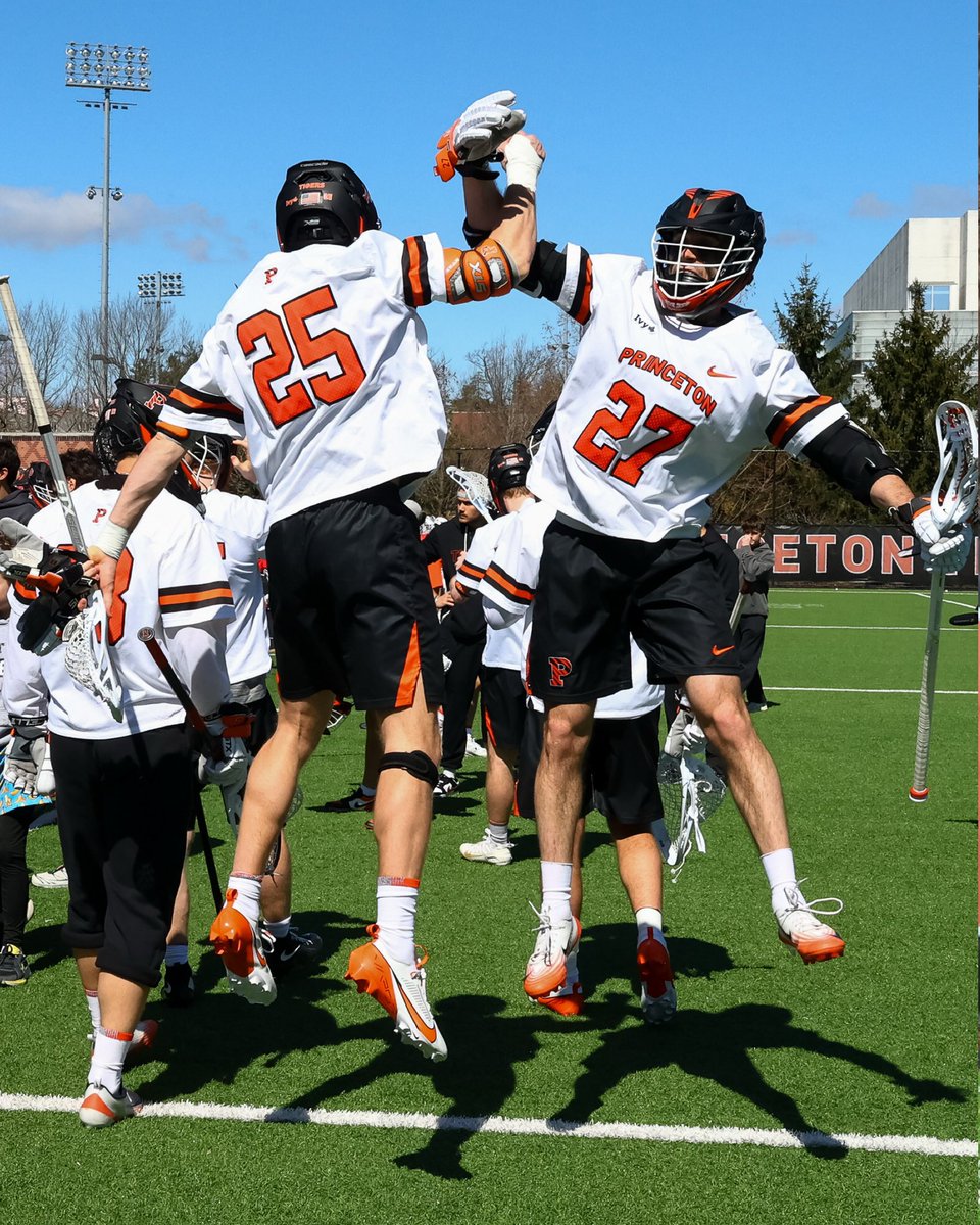 Split Second Photo tweet media