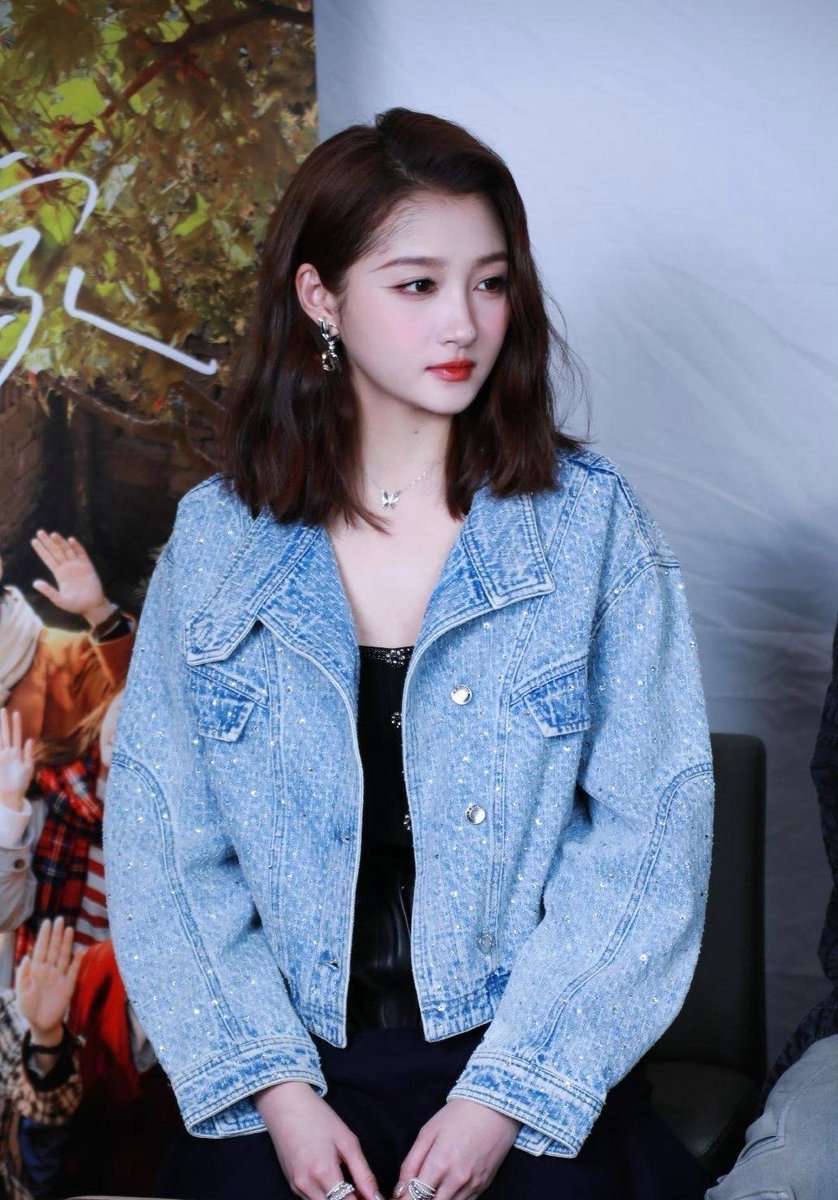 Hdisikan sjskkdnd tweet media