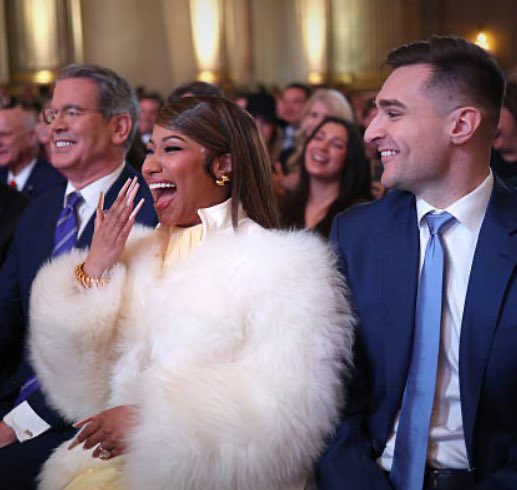 f business tweet media