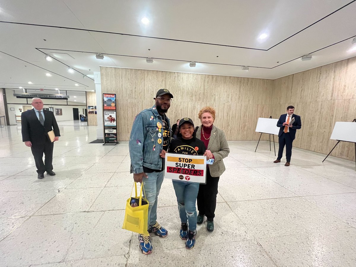 Transportation Alternatives tweet media