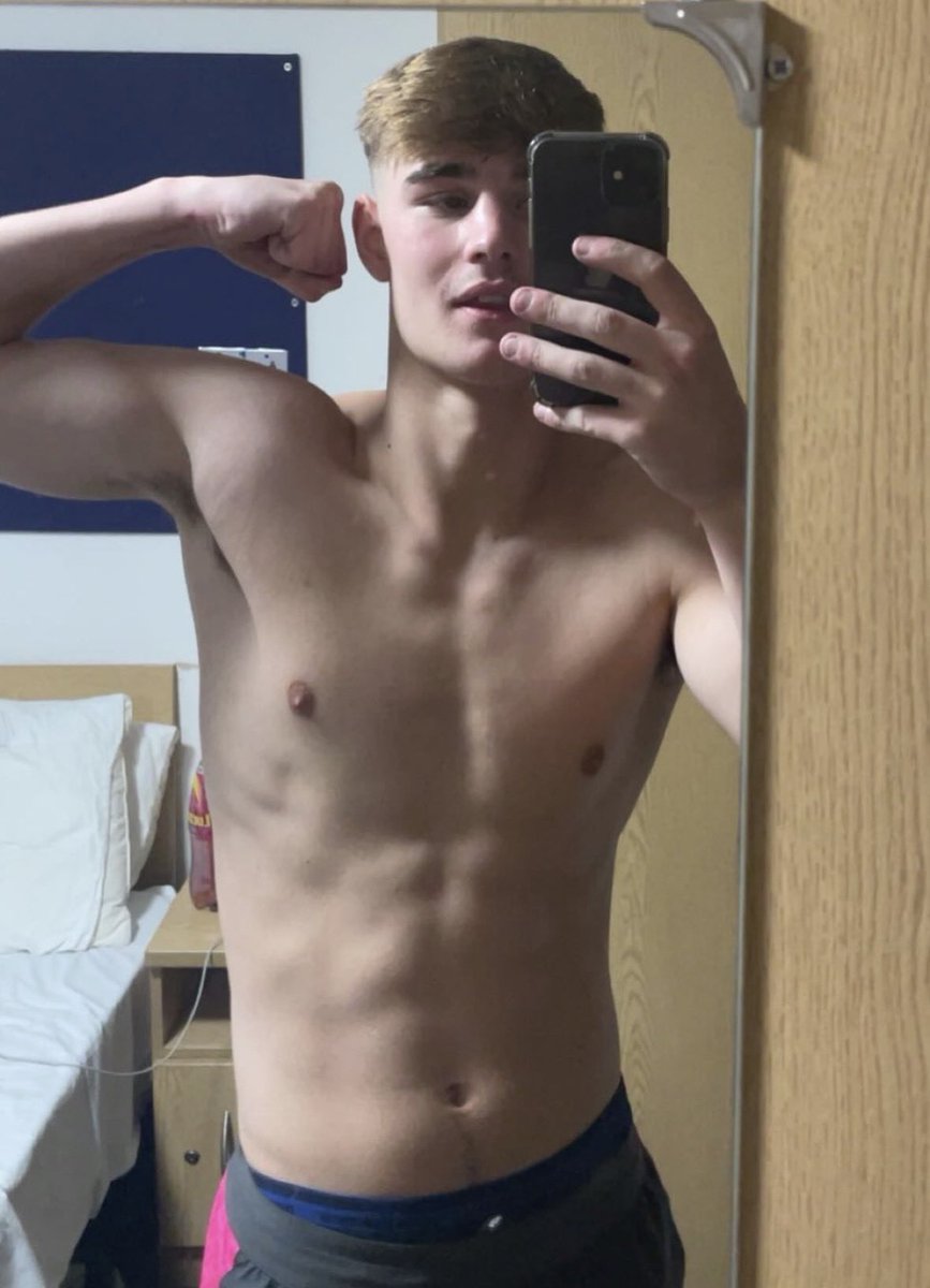 JackPottWinner's tweet photo. 💪🔥🤤 https://t.co/tcOLnCgc30