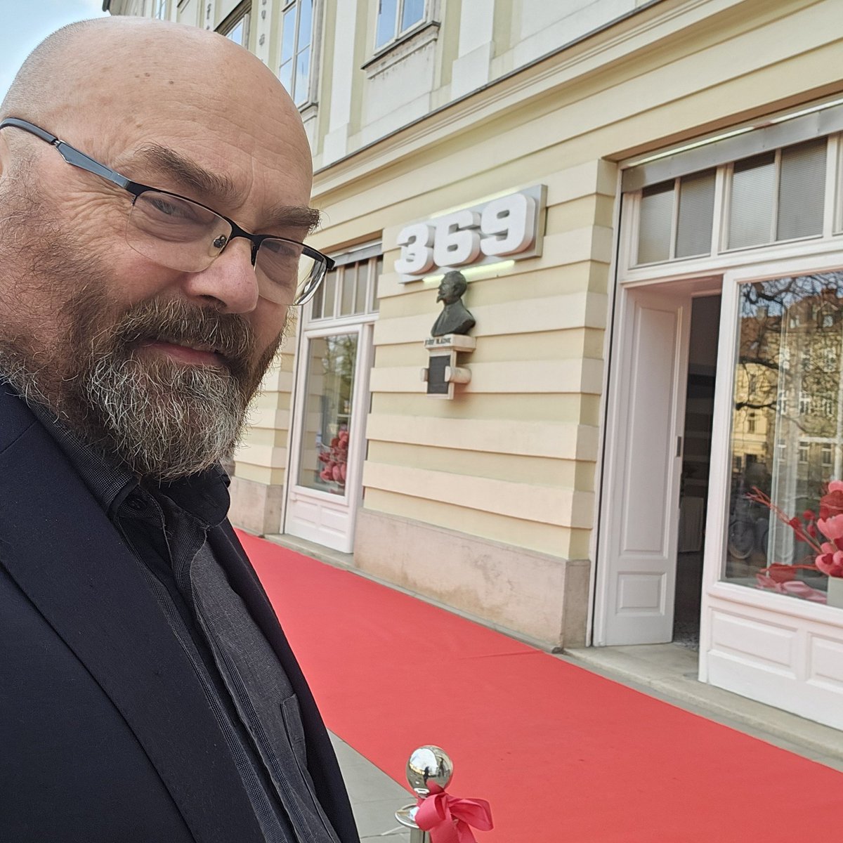 Roman Vodeb tweet media