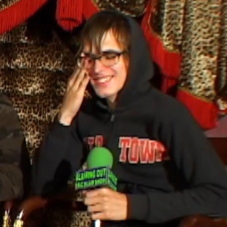 san🗡️ MCRLDN tweet media