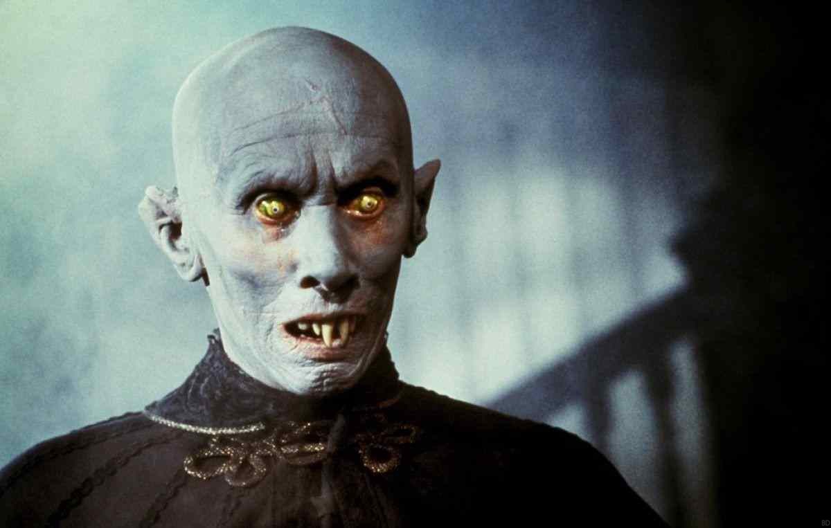 Slant_Magazine's tweet photo. A masterclass in televisual terror, Tobe Hooper’s SALEM’S LOT explores the moral and social breakdown of the sort of small town that would’ve given Norman Rockwell wet dreams. Available next week on 4K UHD Blu-ray. https://t.co/1jik1fBpmt https://t.co/twdU0Jd5OF