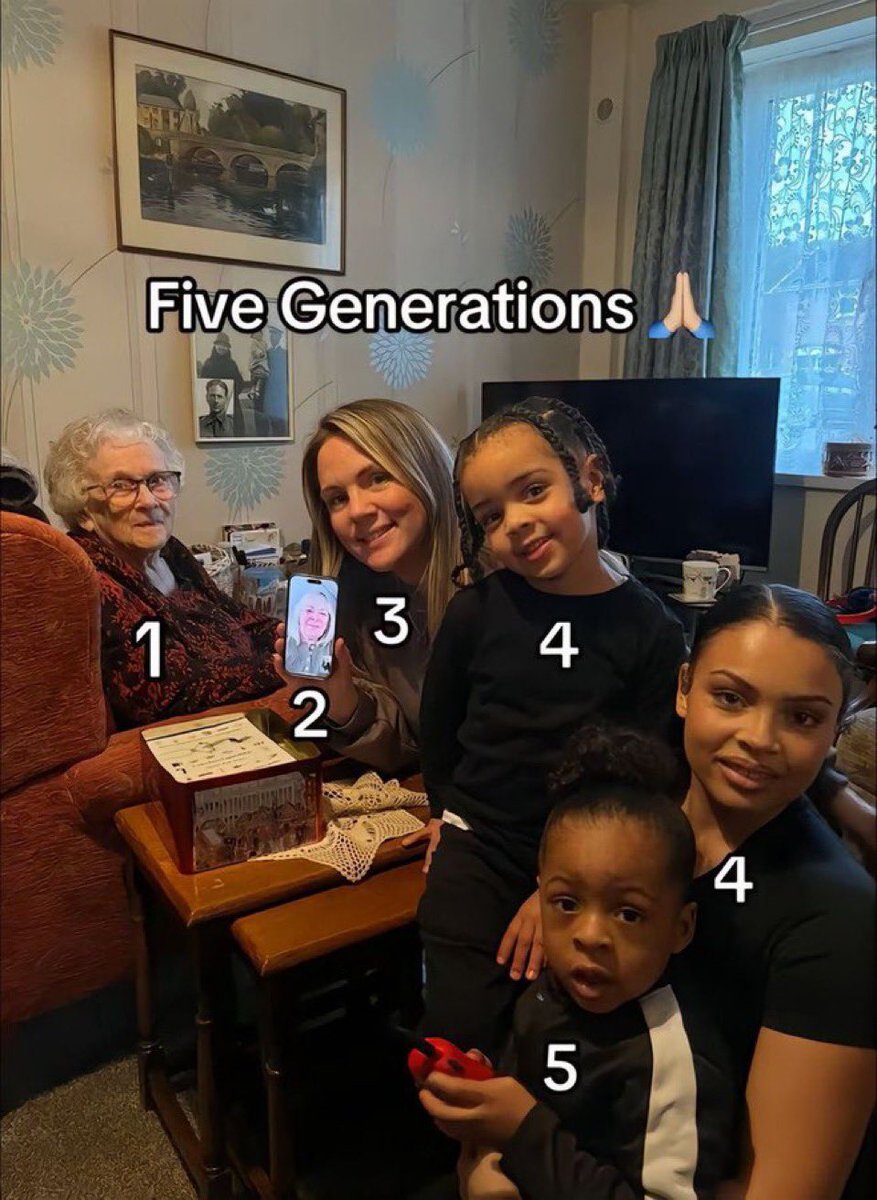 Dark Side tweet media