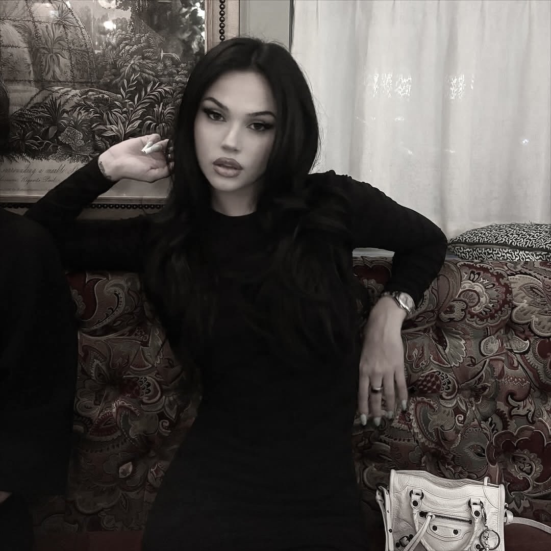 nova 𑣿 tweet media