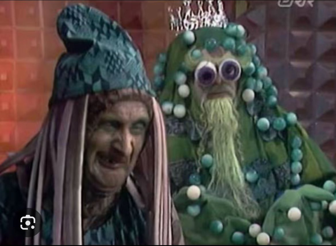 laura SAW RENEÉ tweet media