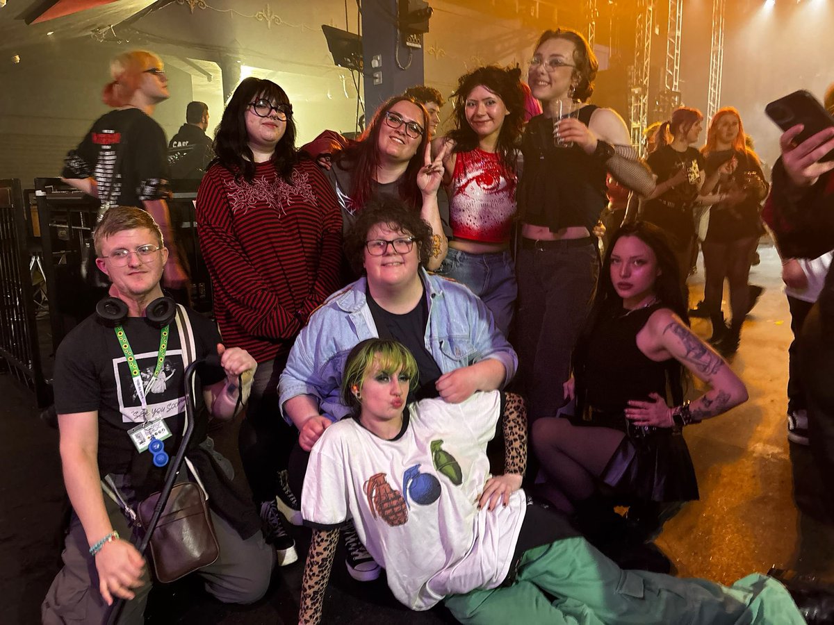 • Louise Melissa • tweet media