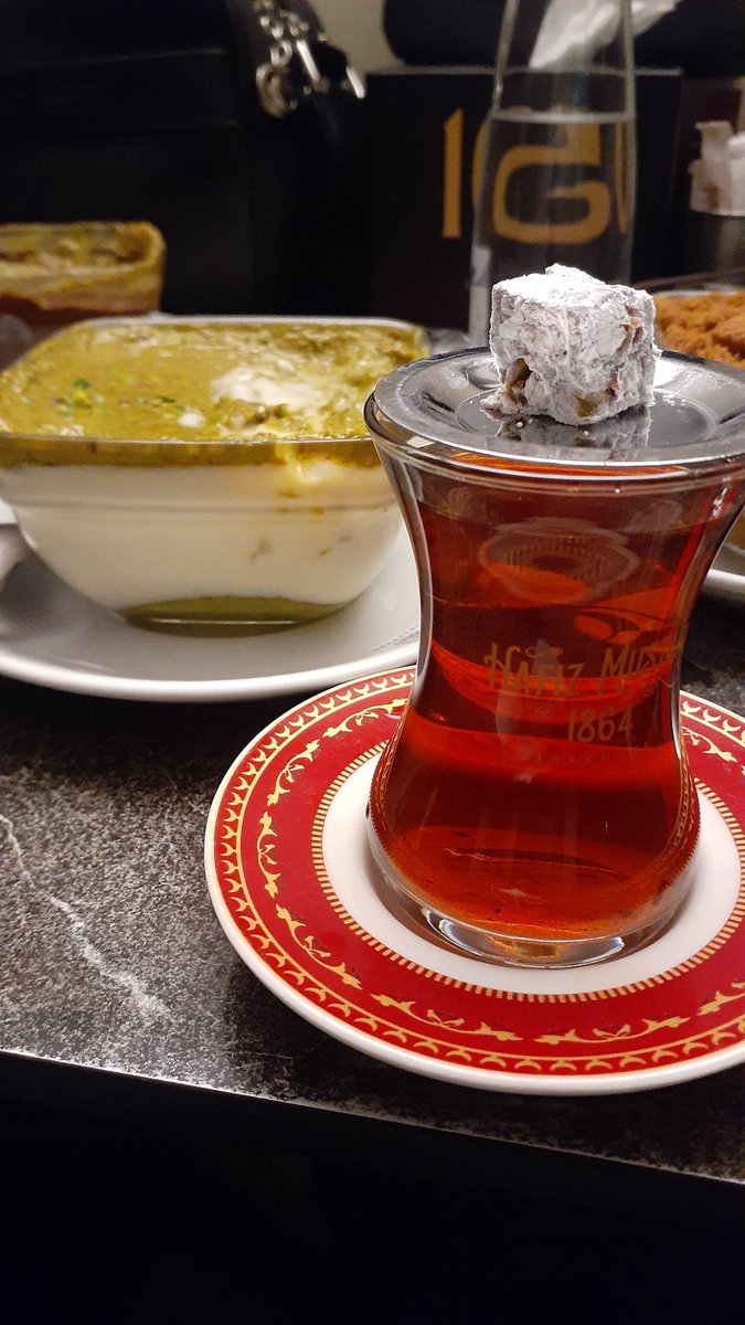 Hocazâde Vefa Sultan tweet media