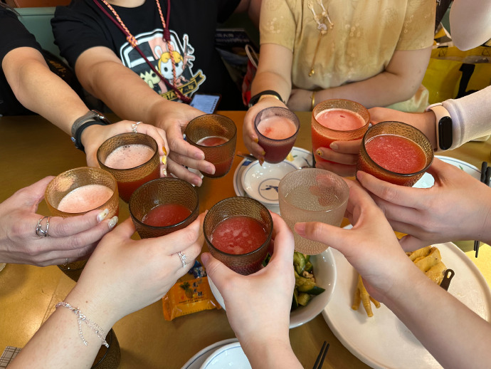 Megan Coll tweet media