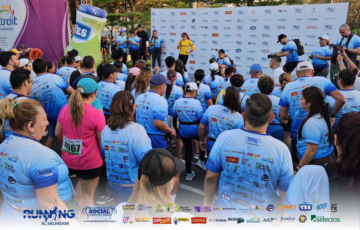 RunningESsv's tweet photo. Lo vivido es solo el inicio.
Continuaremos llevando ayuda y transformando vidas en más comunidades a nivel nacional.

Juntos hacemos la diferencia. 💙🇸🇻 https://t.co/OJacqoYxxt