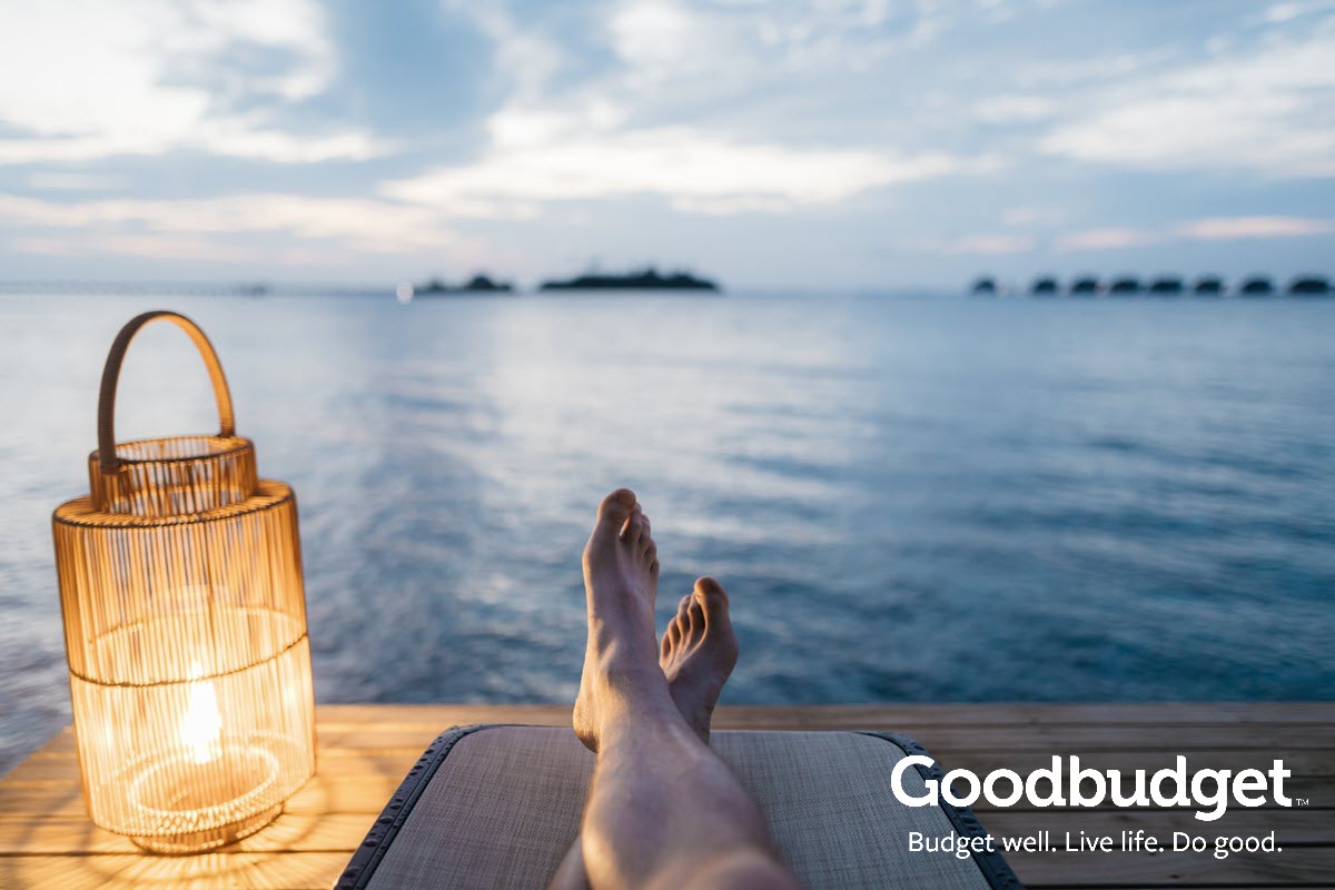 goodbudget's tweet photo. Summer will be here sooner than you think. If you’re planning a trip this summer, start saving now so you can enjoy yourself later on. See how Becky saved up for vacation using Goodbudget: https://t.co/rgkywXwGsJ https://t.co/0LCpaqsx4u
