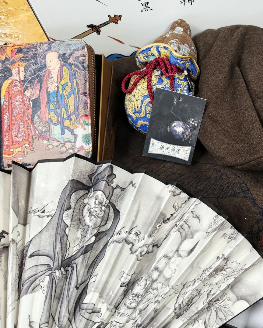 CGMagonline's tweet image. Thank you to #GameScience for sending over this #BlackMyth press package, filled with some really exciting gifts! That model of The Destined One is stunning! We can not wait to display it!