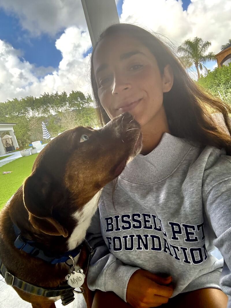 OctagonOAS's tweet photo. .@Aly_Raisman x @bissellhomecare @BISSELLPets are united by a shared commitment to pets. As the brand's first-ever official ambassador, the duo will aim to bring greater visibility to the mission of reducing the number of animals in shelters. ❤️✨ https://t.co/mxhXjsmhnO