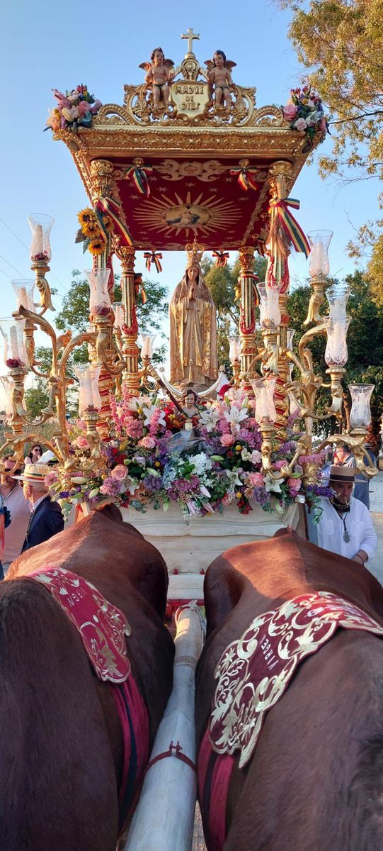 hdfatimamolares's tweet photo. COMUNICADO OFICIAL DEL CAMBIO DE FECHA DE LA
ROMERÍA DE NTRA. SRA. DE FÁTIMA 2026.

➡️ https://t.co/KVtoS0Is8S

¡VIVA LA VIRGEN DE FÁTIMA!
¡VIVA LA ALCALDESA PERPETUA!
¡VIVA MOLARES ROMERO!
¡VIVA SIEMPRE LA MADRE DE DIOS!

Los Molares, 24 de Marzo de 2026.

#TDSActualidad https://t.co/zsi62FM34o