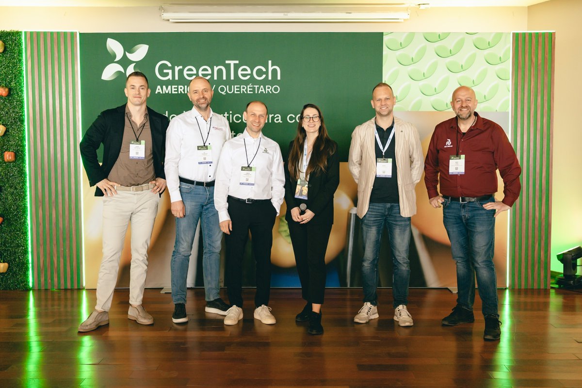 GreenTechAm's tweet photo. ¡Así comenzó el primer día de conferencias en Greentech Americas 2026! 
🥬 Con el Workshop sobre el cultivo hidropónico y su modelo de negocio.
¿Quieres asistir a las demás conferencias?
https://t.co/uucOeD6ORh https://t.co/SIYLqoeCrL