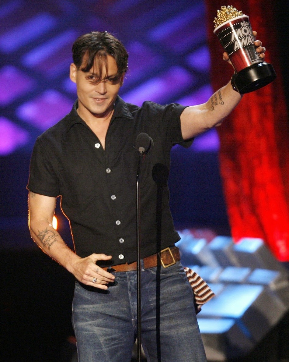 𝕷𝖎𝖙𝖙𝖑𝖊 𝕻𝖊𝖊𝖕𝖘 🏴‍☠️#JohnnyDepp tweet media