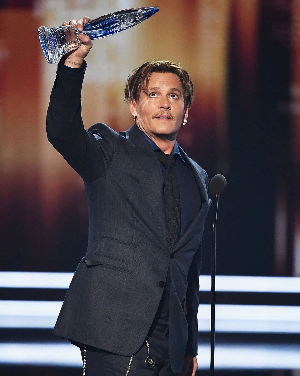 𝕷𝖎𝖙𝖙𝖑𝖊 𝕻𝖊𝖊𝖕𝖘 🏴‍☠️#JohnnyDepp tweet media