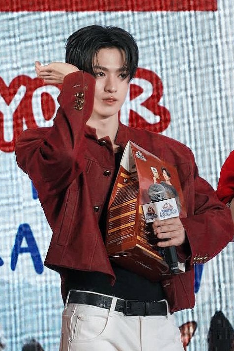 StarToday tweet media