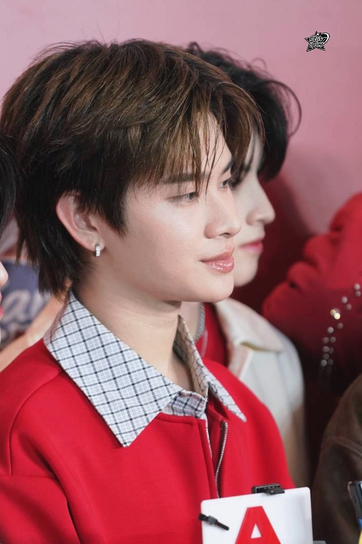 StarToday tweet media