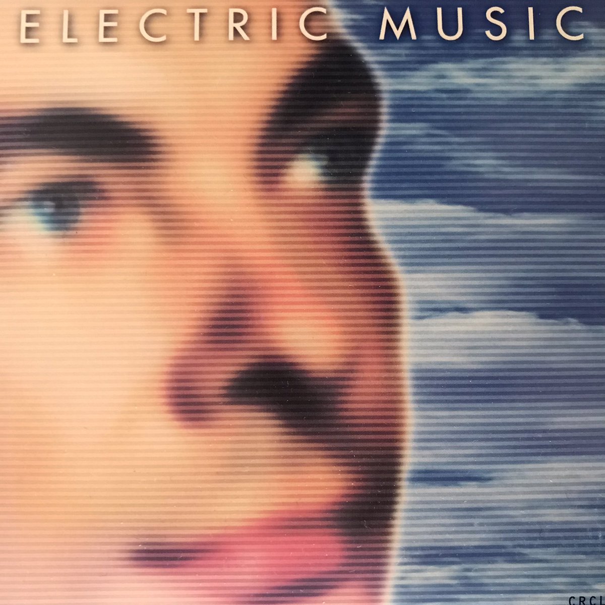 cameltoe_my's tweet image. youtu.be/Wo-q6sg6f6o?si…    
ELECTRIC MUSIC Sunshine 1998 #pop 
#elctronic #electro #synthpop #rock 
#karlbartos