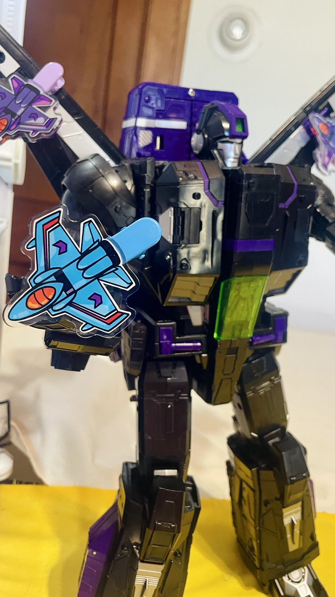 stealbeltradial's tweet image. Here’s some close ups. Upgrades will undoubtedly be made by October. Suggestions are very welcome. #tfcon