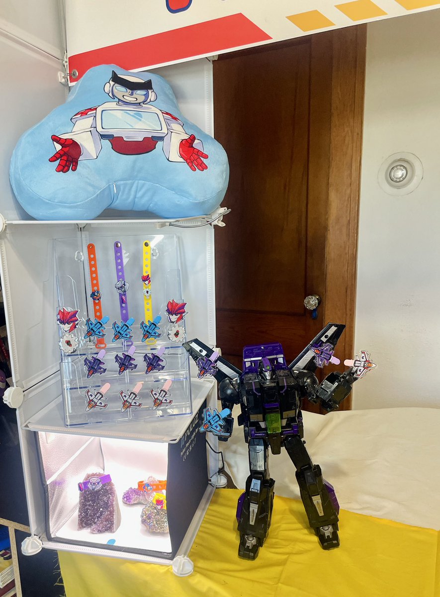 stealbeltradial's tweet image. Here’s some close ups. Upgrades will undoubtedly be made by October. Suggestions are very welcome. #tfcon