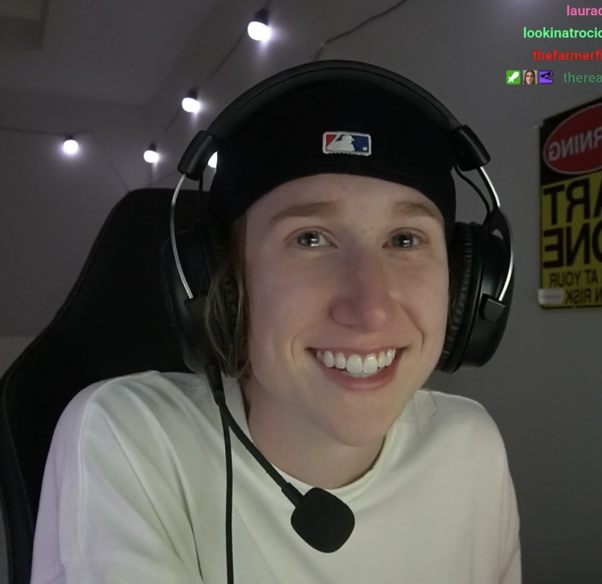 ⭒ eevee tweet media