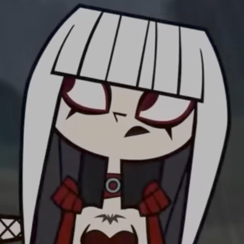 𝐜𝐫𝐢𝐦𝐬𝐨𝐧. tweet media