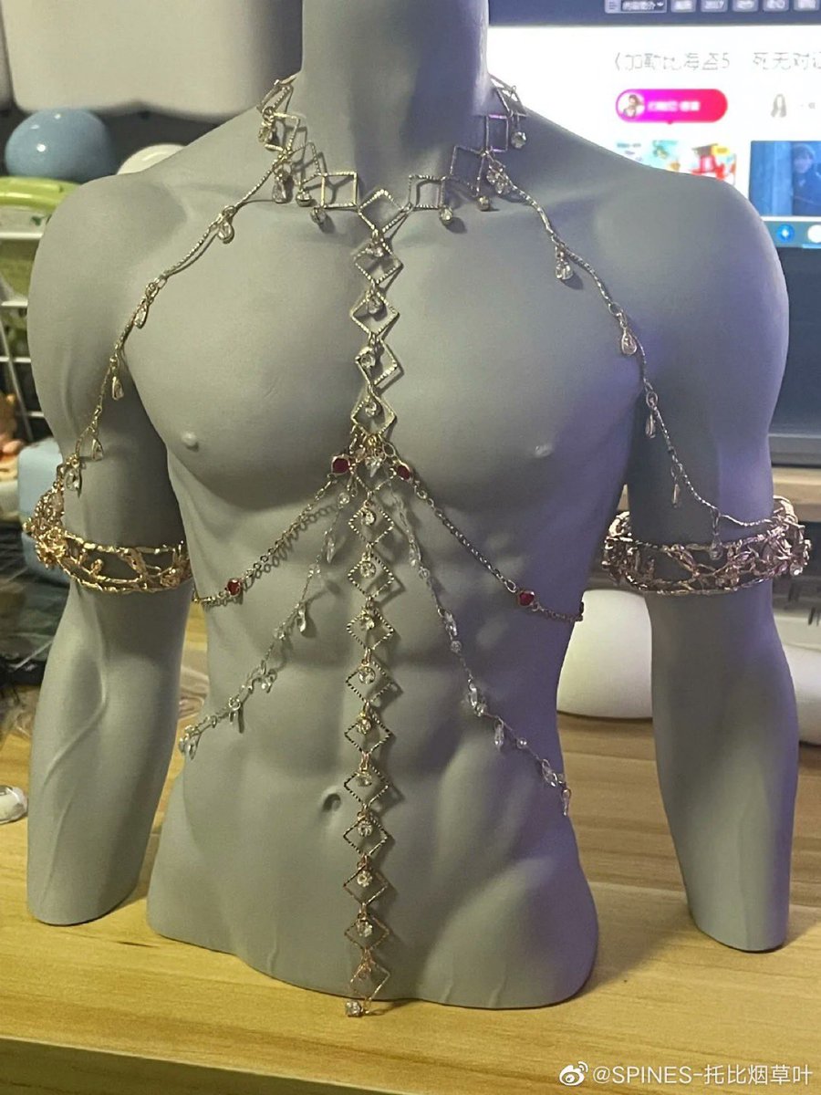 lucchesye สิบสี่ ♡̷𓂃 tweet media