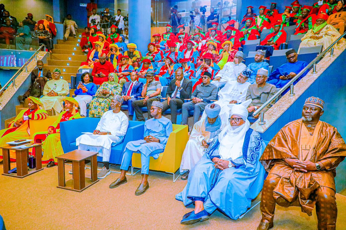 Rt. Hon Muhammad Oyanki. tweet media