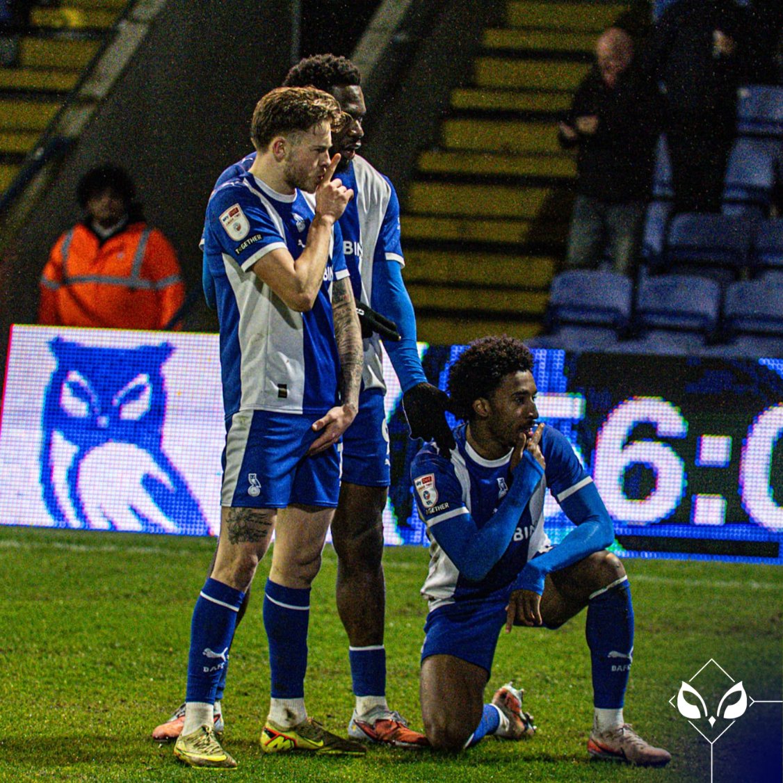 Oldham Athletic tweet media