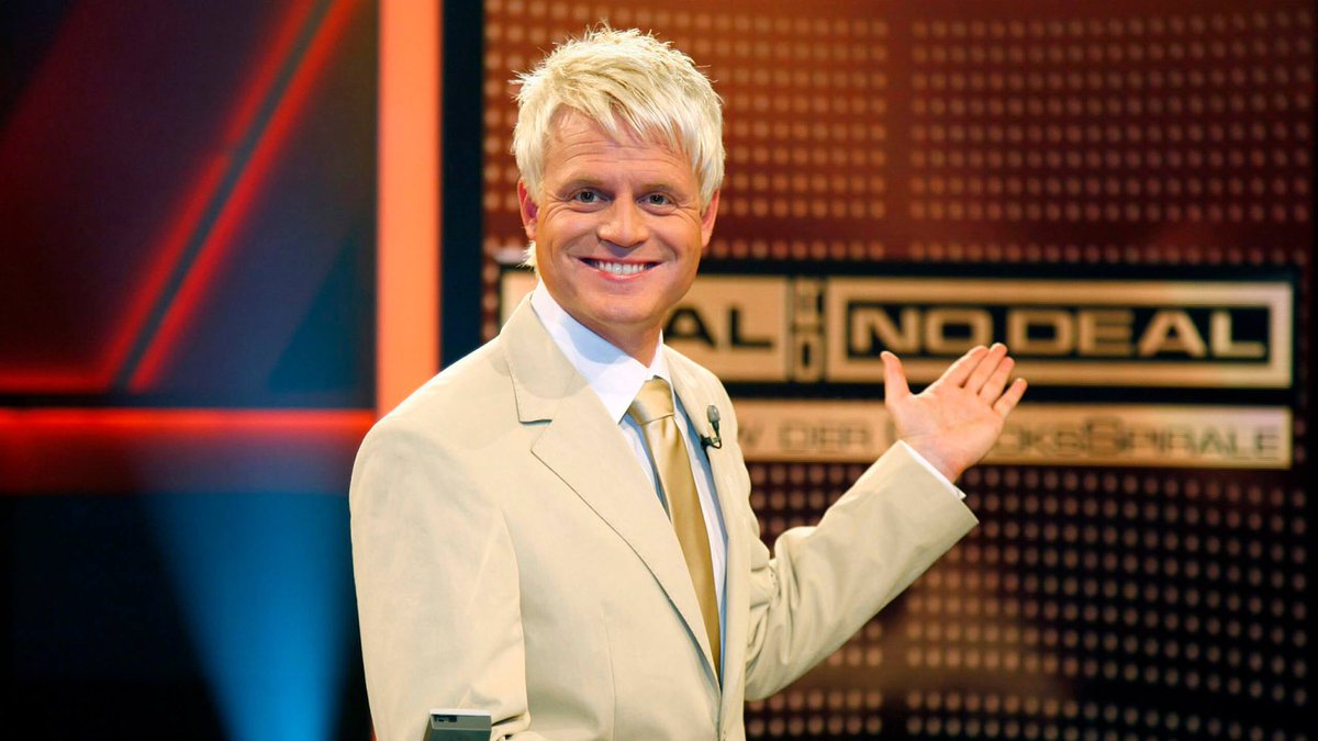 der fuji film zeppelin tweet media