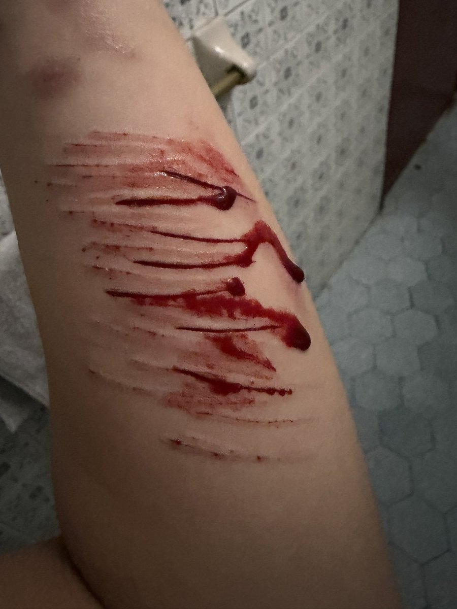 porcinitomagiko tweet media