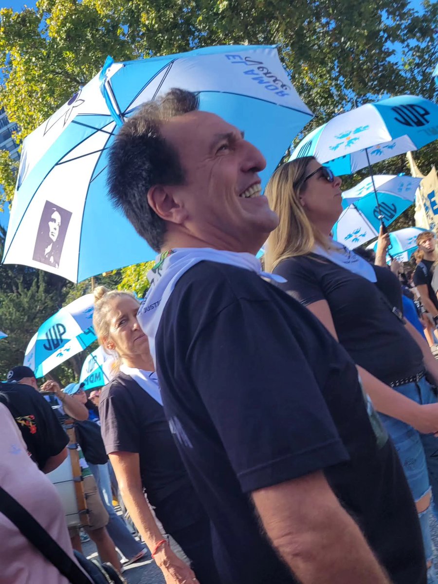 Daniel de los Santos tweet media