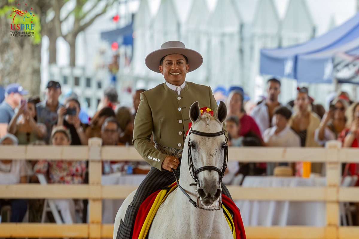 USPRE1's tweet photo. 🇪🇸🐴 The spirit of southern Spain came alive in Miami! La Feria de Sevilla, organized by AndalUSA, brought together light, color, and joy with flamenco dresses, music, gastronomy, and, for the first time, the presence of the P.R.E. horse. Read more https://t.co/Hrj3MQFNKn https://t.co/fSzOstyG2m